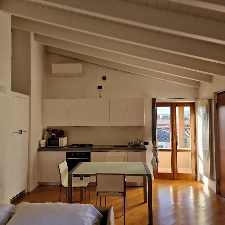 Vittoria Al Lago Apartment Desenzano del Garda Ngoại thất bức ảnh