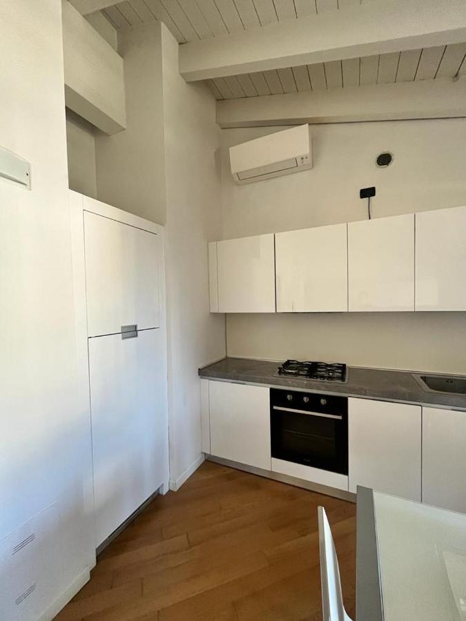Vittoria Al Lago Apartment Desenzano del Garda Ngoại thất bức ảnh