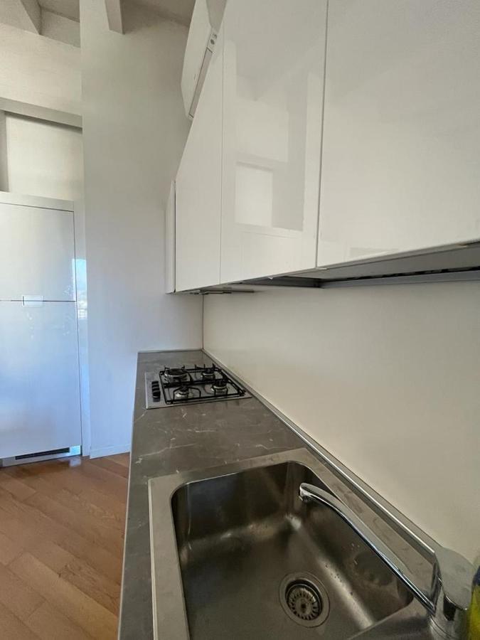 Vittoria Al Lago Apartment Desenzano del Garda Ngoại thất bức ảnh