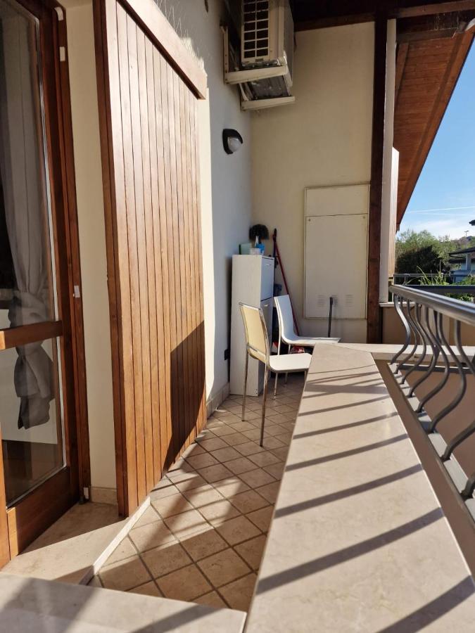Vittoria Al Lago Apartment Desenzano del Garda Ngoại thất bức ảnh